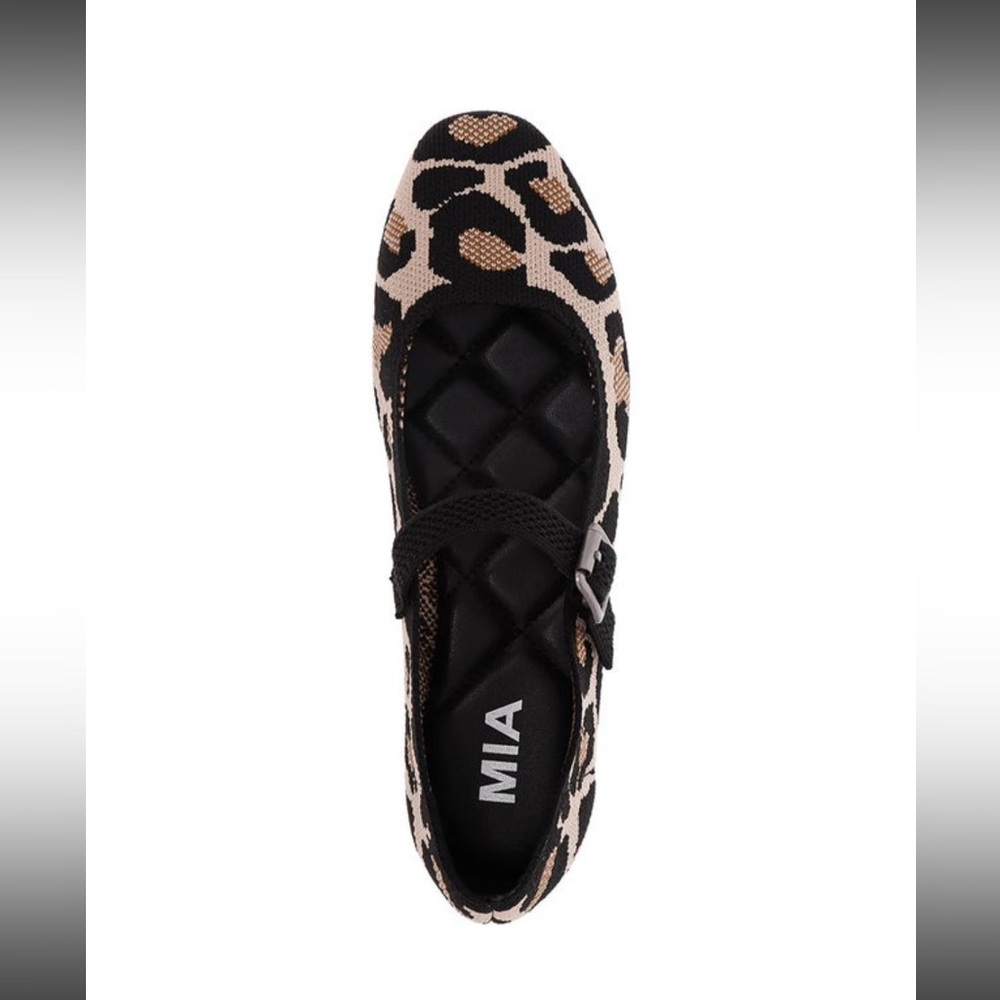 MIA Black and Tan Patterned Flats
